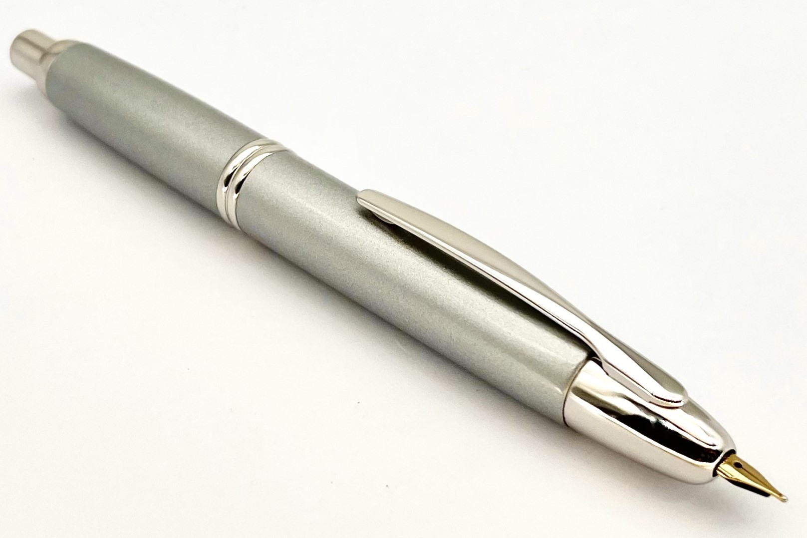PilotVanishingPointSilverRhodiumFountainPen_D